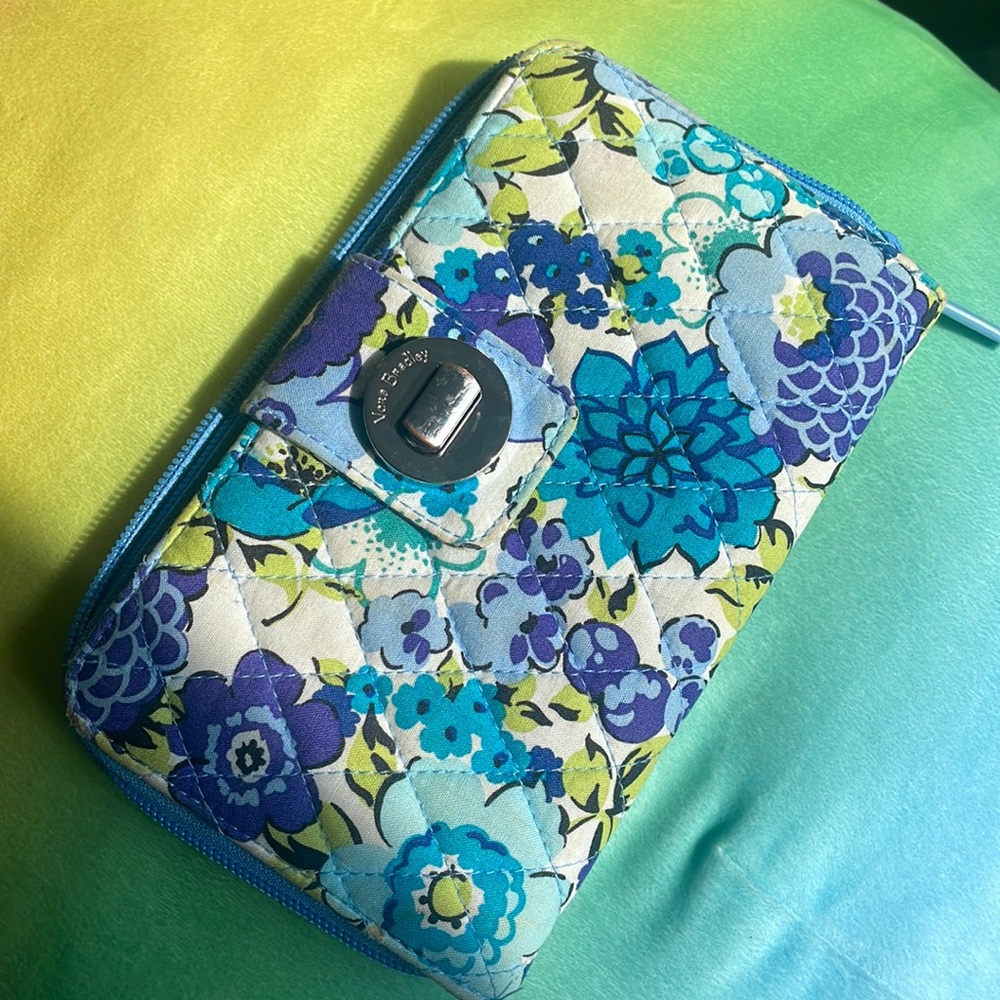 Vera Bradley turn lock wallet!